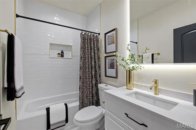 $275,000 | 3144 Potomac Street, St. Louis, MO 63118