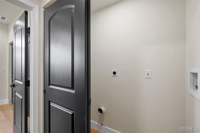 $275,000 | 3144 Potomac Street, St. Louis, MO 63118