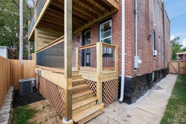 $275,000 | 3144 Potomac Street, St. Louis, MO 63118