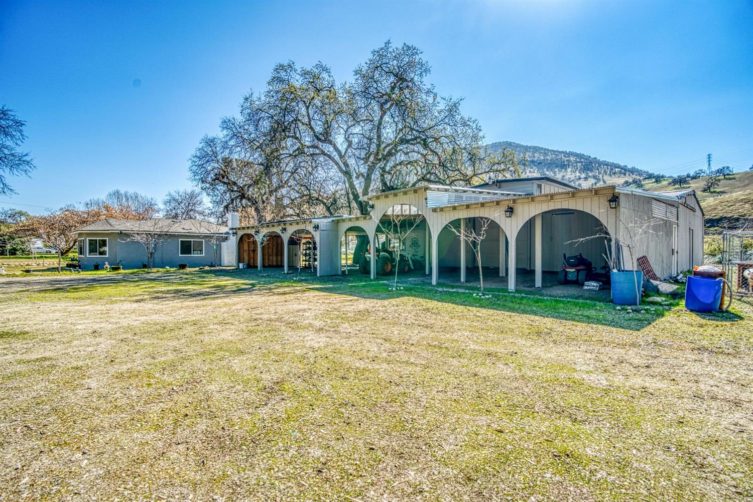 25757 East Trimmer Springs Road Sanger, CA 93657 - Photo 12 of 28 Gallery Image 12
