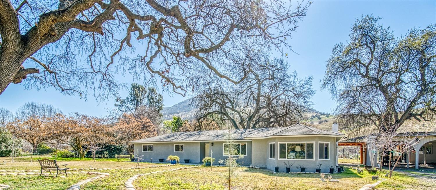 25757 East Trimmer Springs Road Sanger, CA 93657 - Photo 10 of 28 Simple elegance with 4 bedrooms and 2 baths