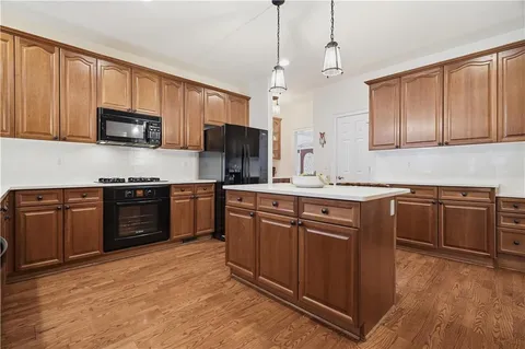 $925,000 | 4311 Summit Oaks Lane Northeast, Roswell, GA 30075