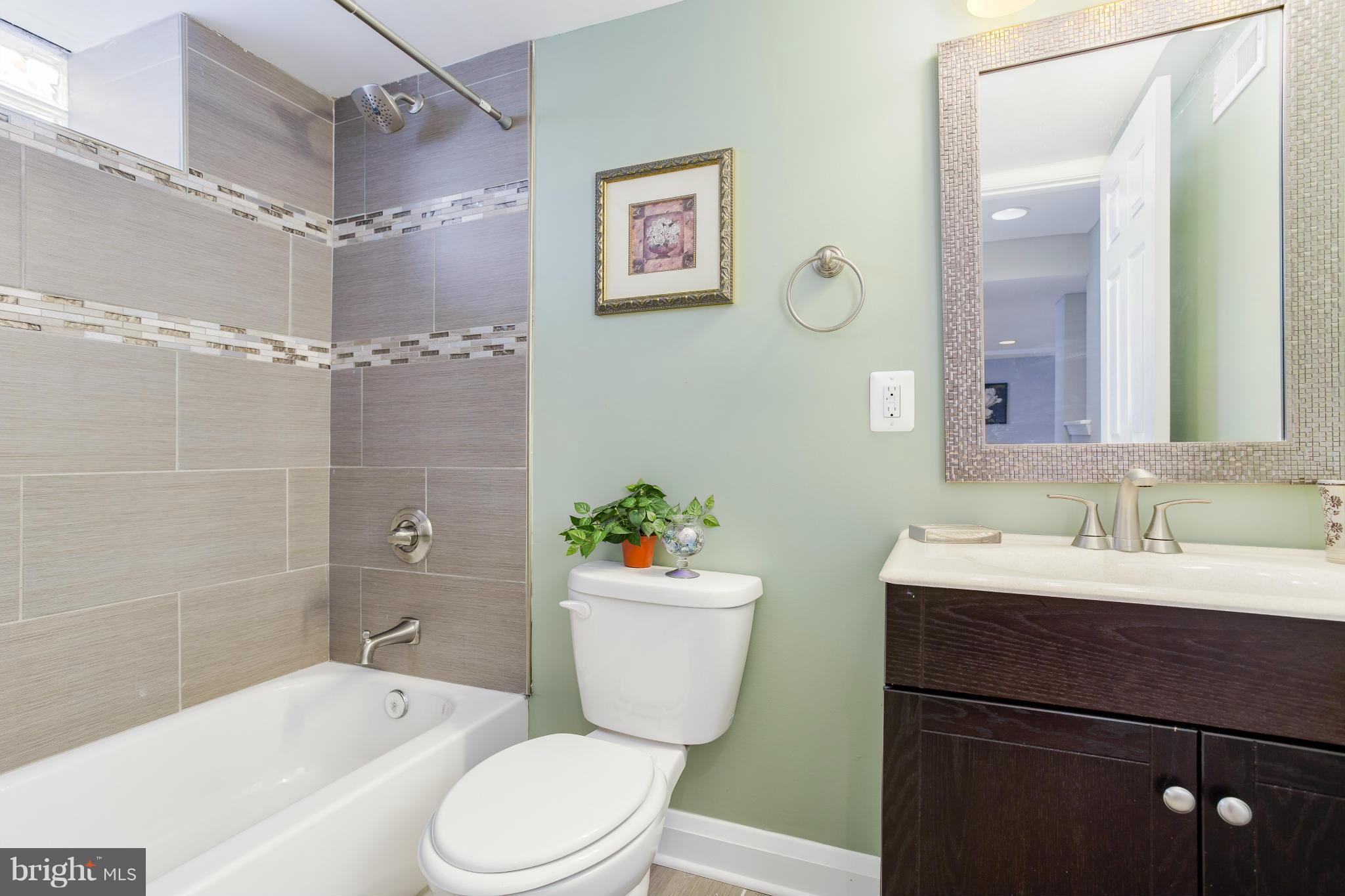 6231 Pilgrim Road Baltimore, MD 21214 - Photo 16 of 25 Bath