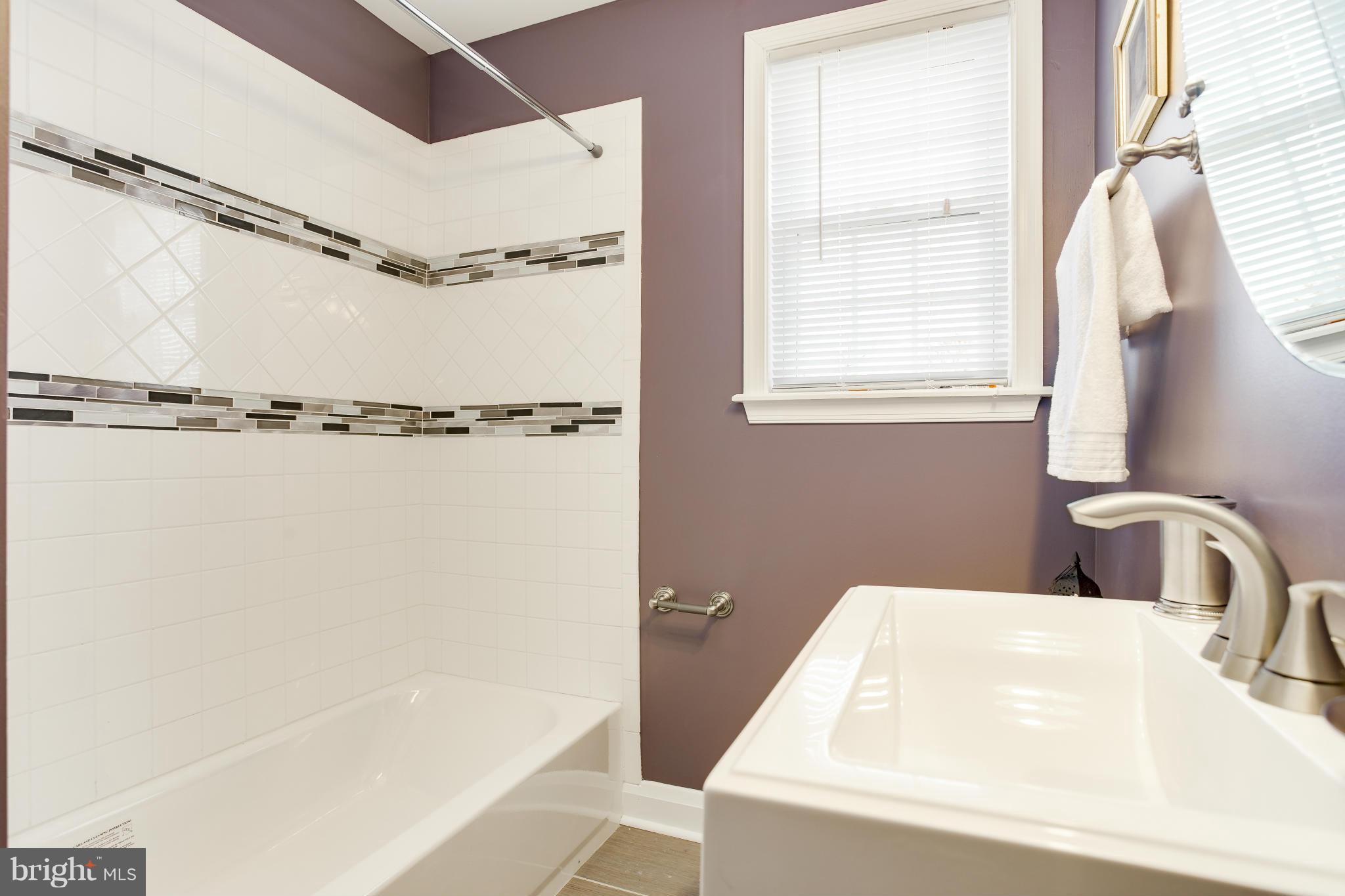 6231 Pilgrim Road Baltimore, MD 21214 - Photo 21 of 25 Bath
