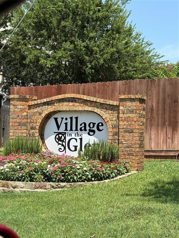 24 Abbey Road Euless, TX 76039 - Photo 2 of 38