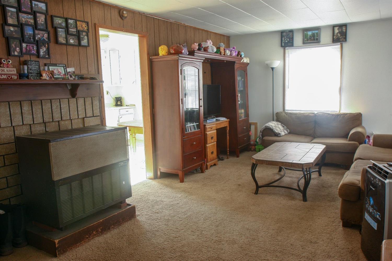 713 East Linn Road Eagle Point, OR 97524 - Photo 4 of 24 Additional Photo