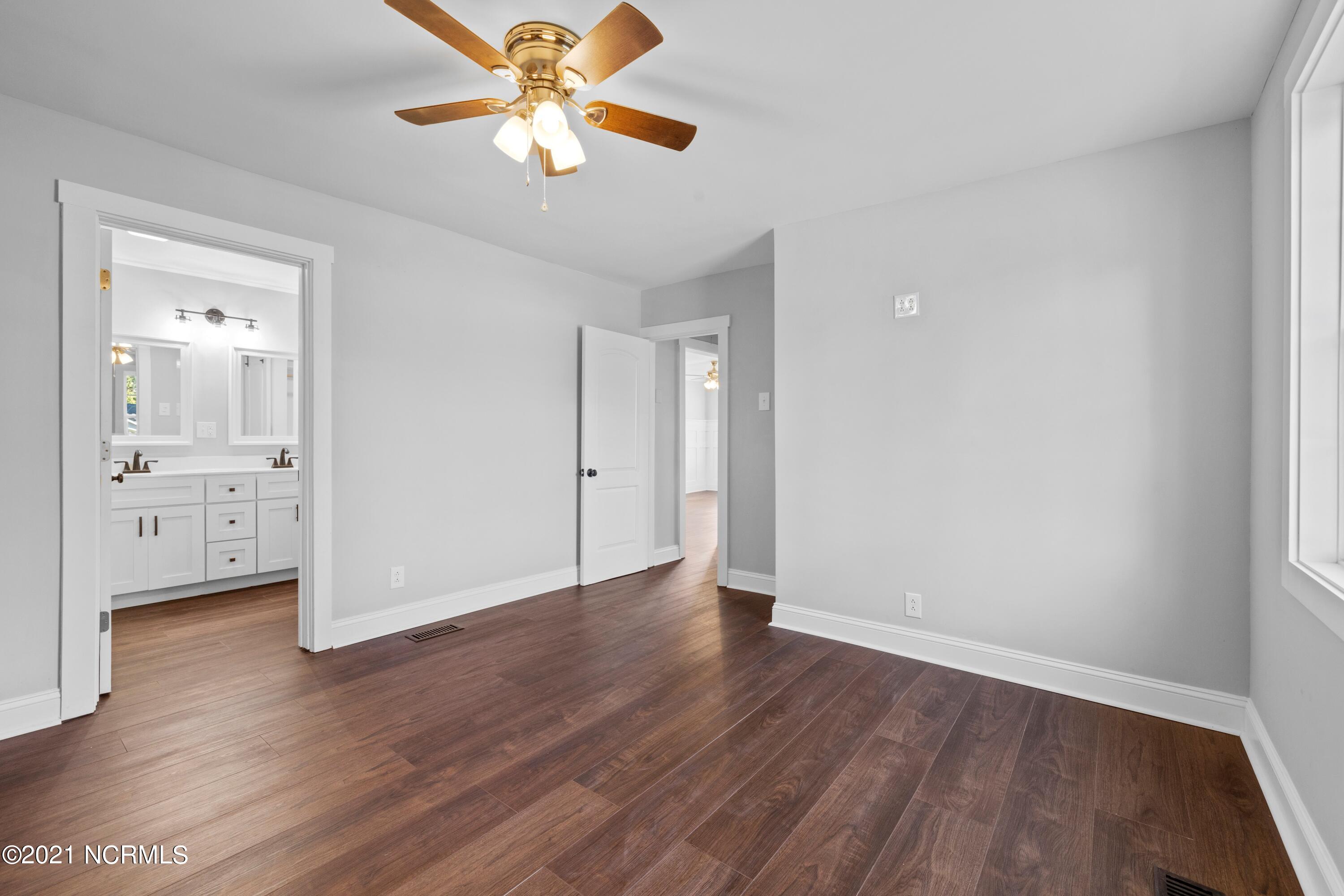 2711 Mayberry Loop Road Morehead City, NC 28557 - Photo 20 of 36 Master