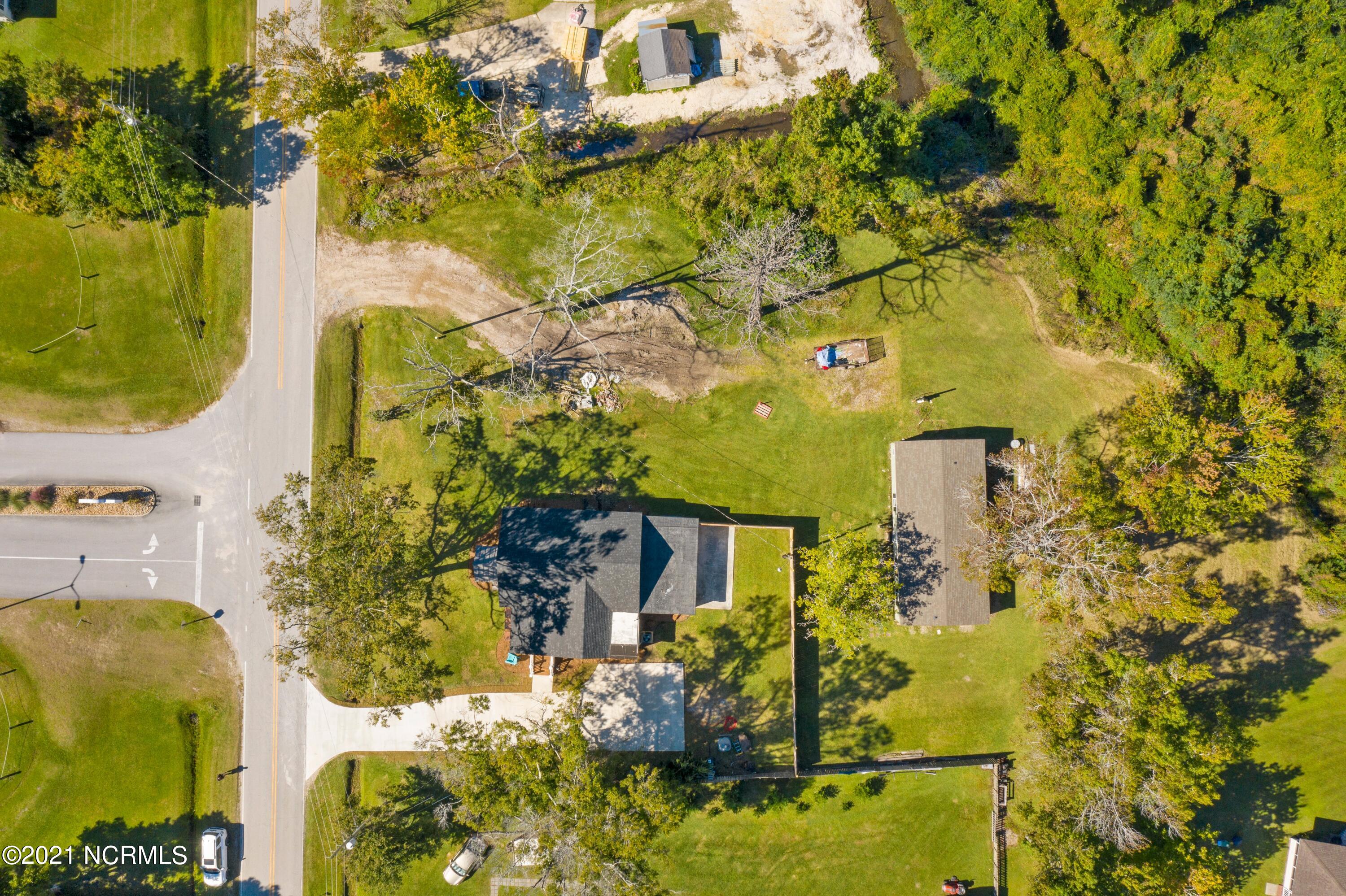 2711 Mayberry Loop Road Morehead City, NC 28557 - Photo 32 of 36 Aerial