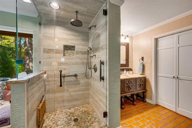 $545,000 | 2223 North Link Street, Palestine, TX 75803