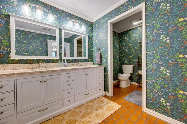 $545,000 | 2223 North Link Street, Palestine, TX 75803