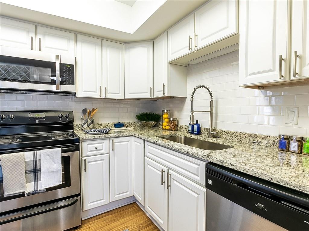 1500 Harbor Landing, Unit 2302 Roswell, GA 30076 - Photo 4 of 29