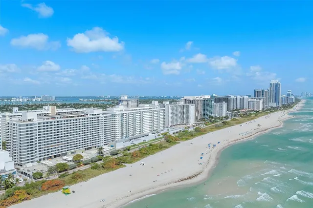 $599,000 | 5555 Collins Avenue, Unit 16B, Miami Beach, FL 33140