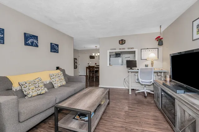 $319,900 | 5 Washington Street, Unit A5, Reading, MA 01867