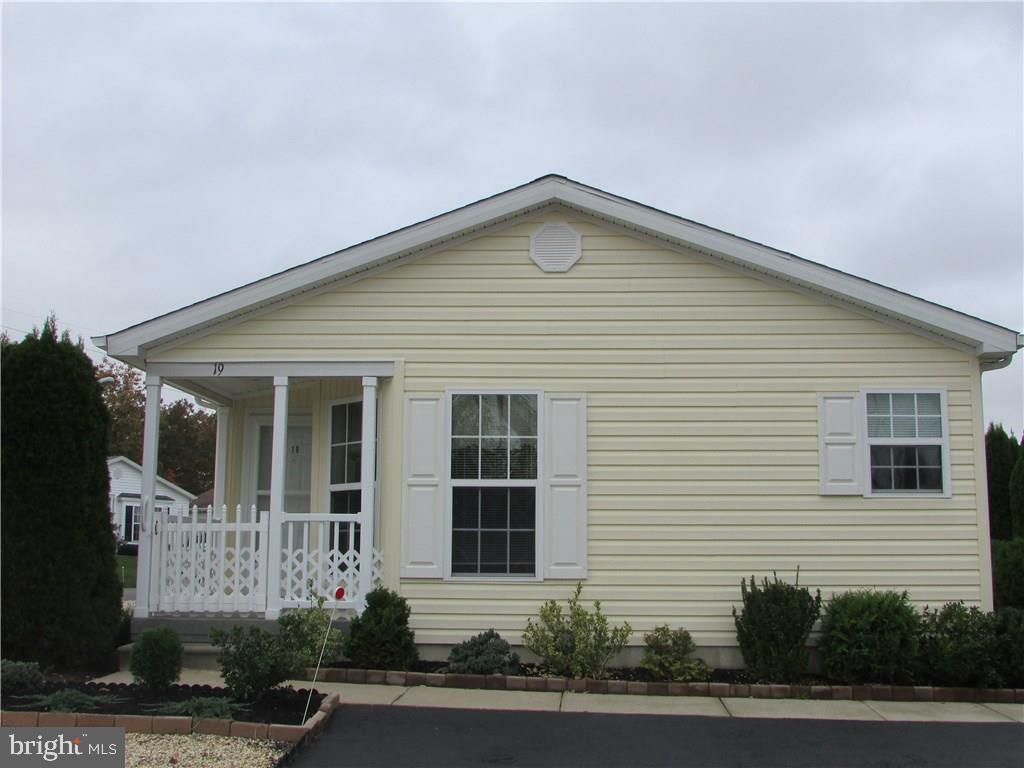 19 Spring Lake Road Manahawkin, NJ 08050 - Photo 1 of 29 Gallery Image 1