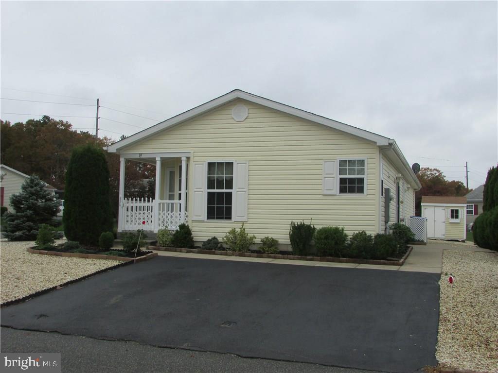 19 Spring Lake Road Manahawkin, NJ 08050 - Photo 3 of 29 Gallery Image 3