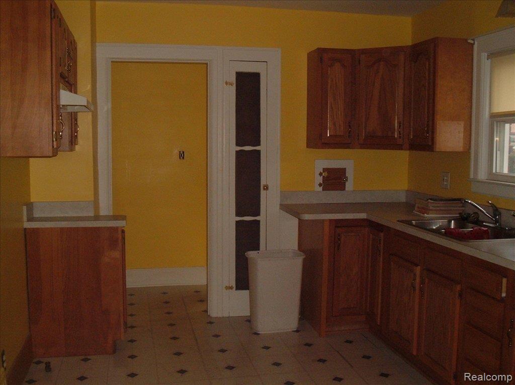 18600 Ruth Street Melvindale, MI 48122 - Photo 7 of 24 kit