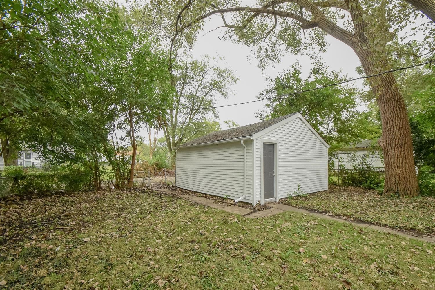 349 Dallas Street Gary, IN 46406 - Photo 3 of 7 1500x1000