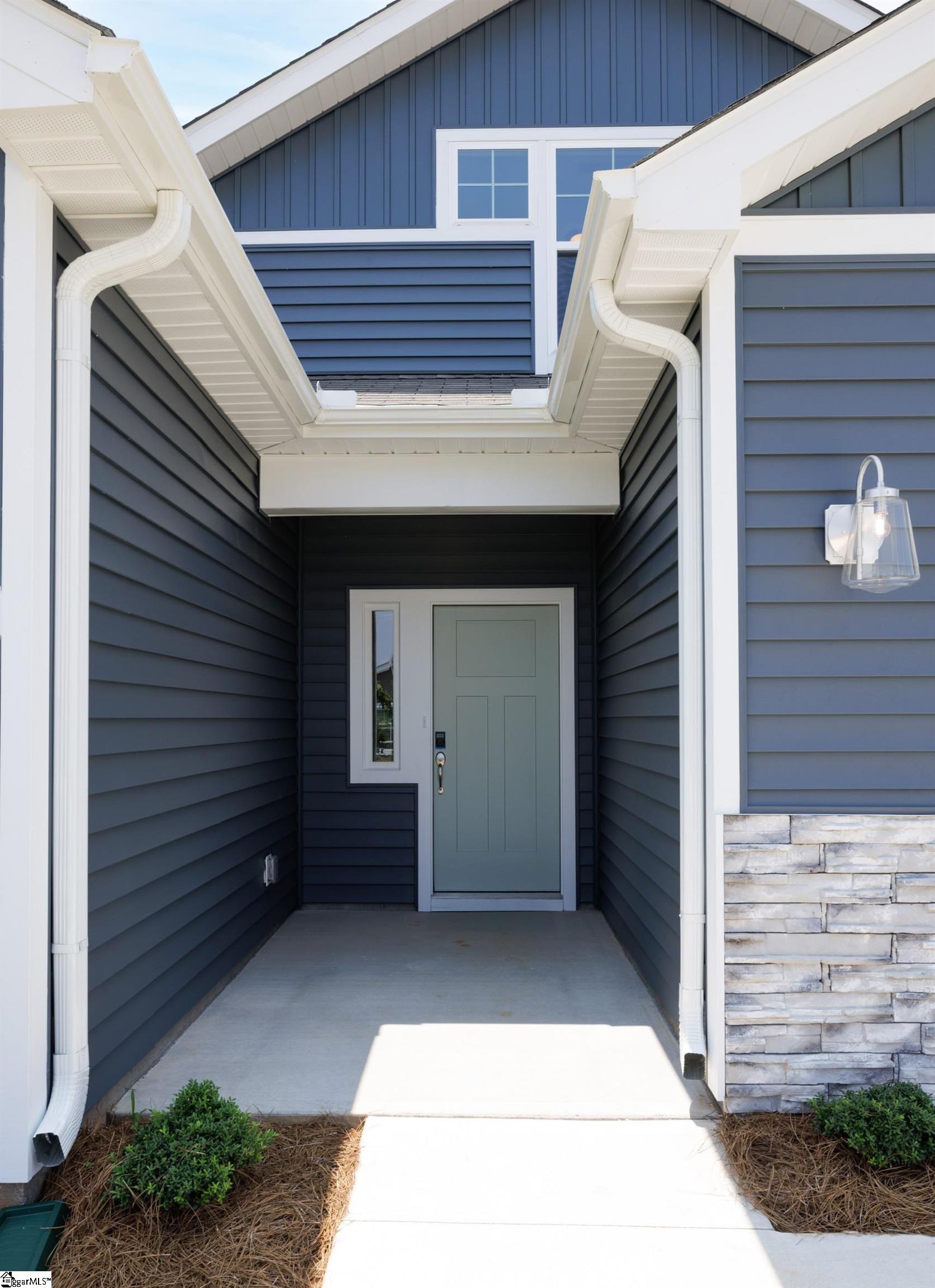 207 Fenner Place Greenville, SC 29607 - Photo 4 of 40