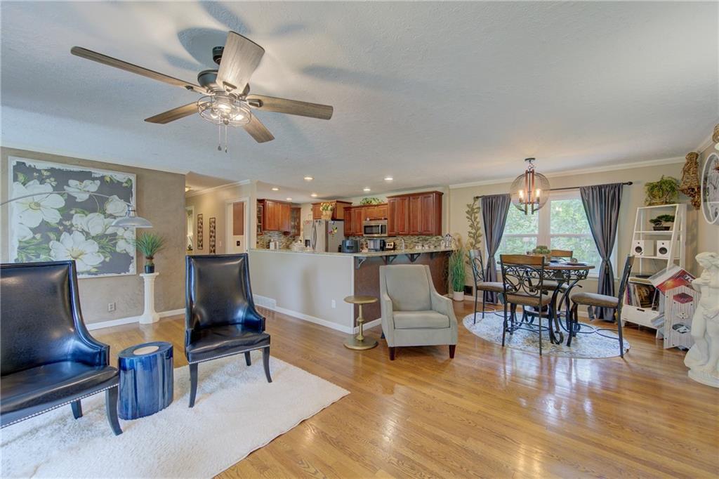 12108 Oak Ridge Road Independence, MO 64052 - Photo 4 of 51