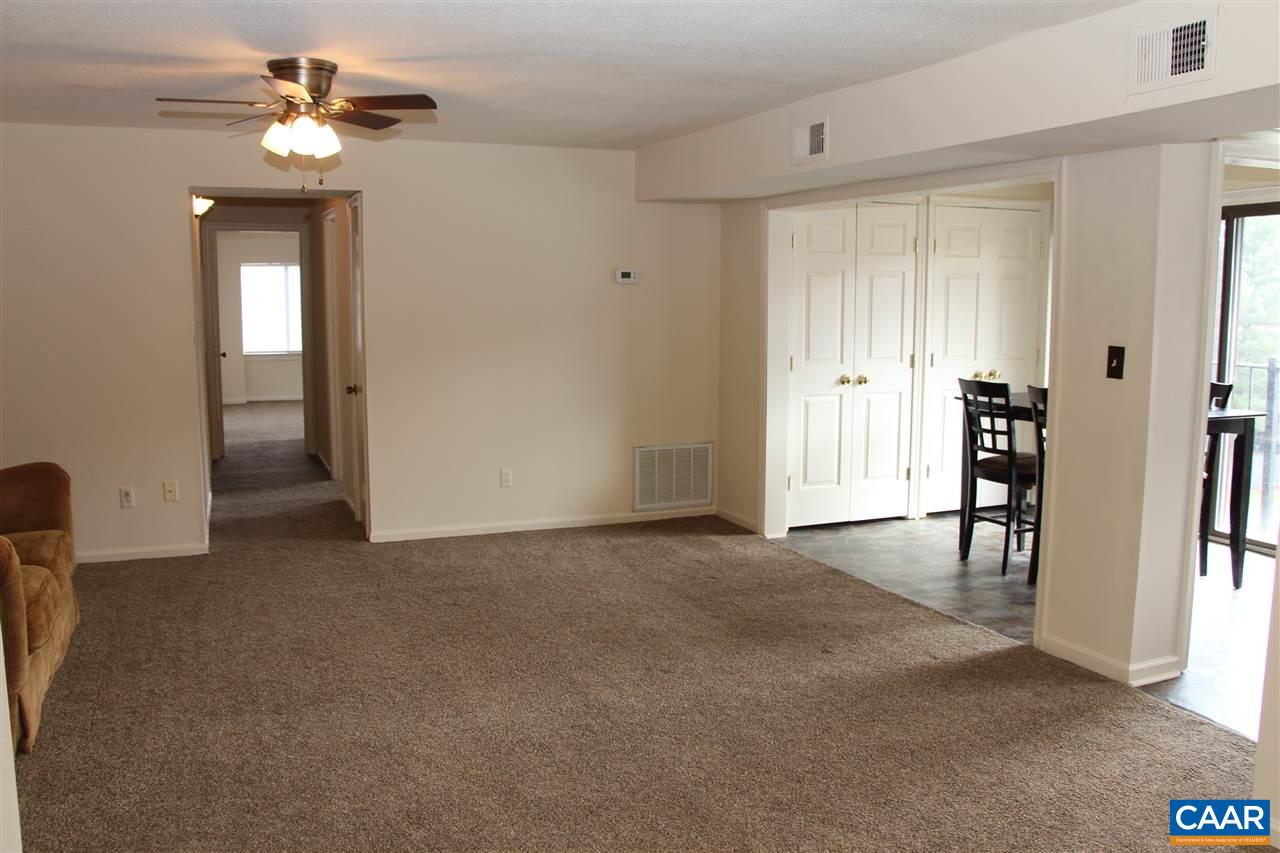 36 Spring Court Charlottesville, VA 22901 - Photo 5 of 16 Gallery Image 5