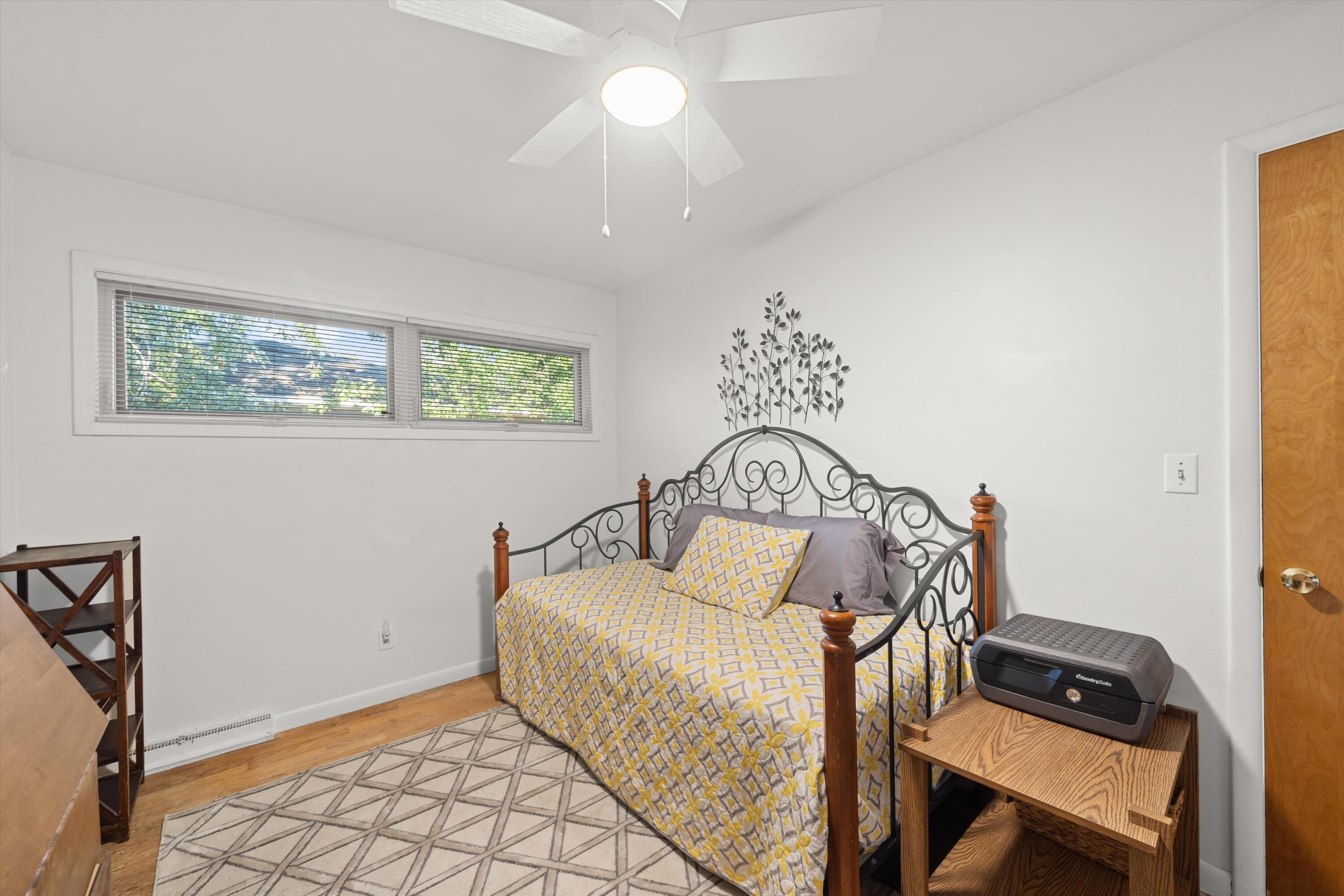 1609 Glastonbury Road Ann Arbor, MI 48103 - Photo 16 of 34 16