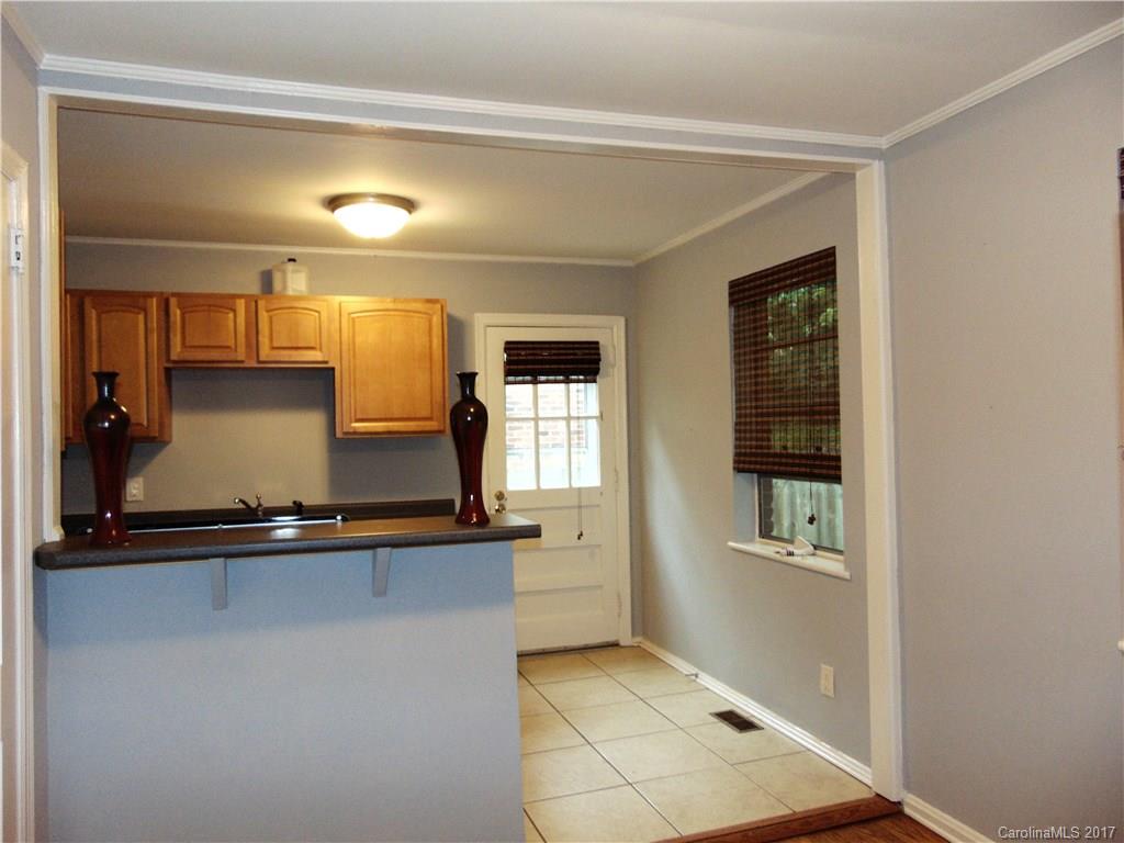4837 Valley Stream Road, Unit 38 Charlotte, NC 28209 - Photo 11 of 17 Gallery Image 11