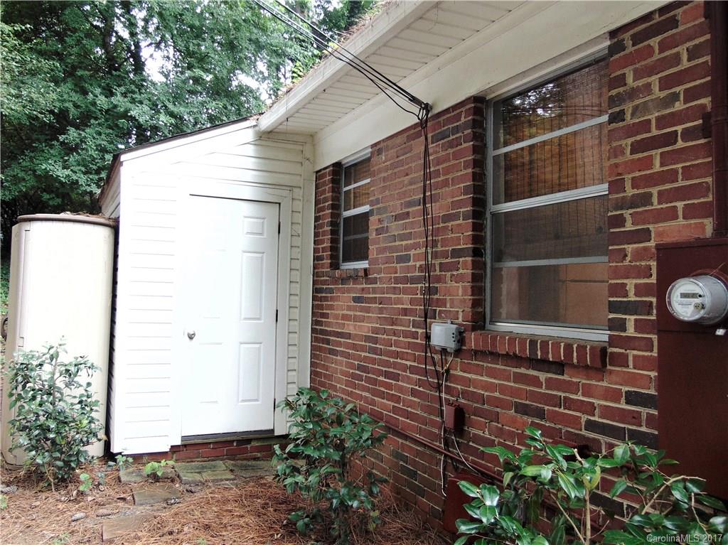 4837 Valley Stream Road, Unit 38 Charlotte, NC 28209 - Photo 13 of 17 Gallery Image 13