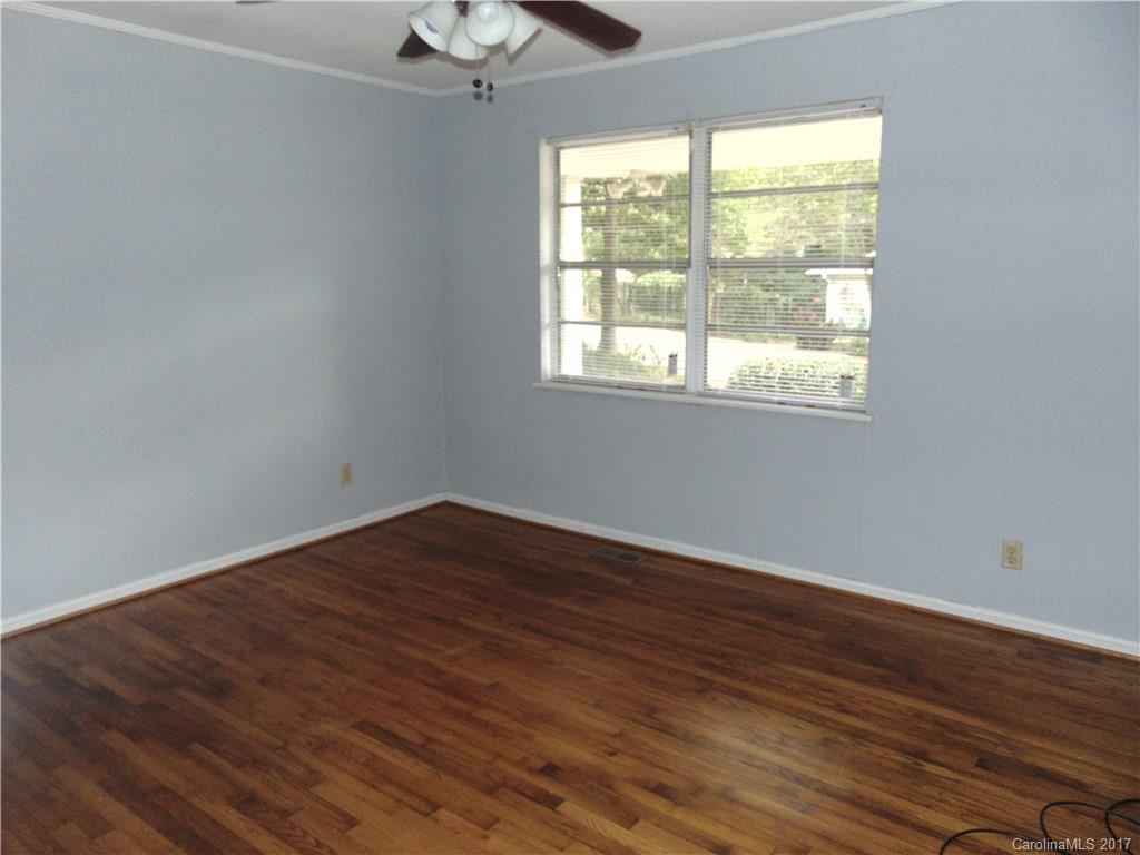 4837 Valley Stream Road, Unit 38 Charlotte, NC 28209 - Photo 15 of 17 Gallery Image 15