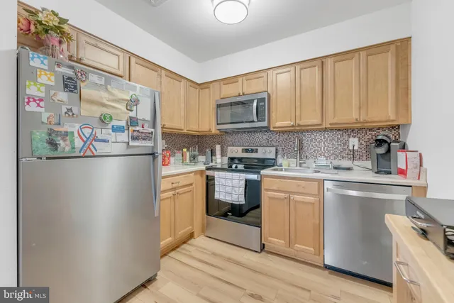 $175,000 | 275 Green Street, Unit 4I6, Edgewater Park, NJ 08010