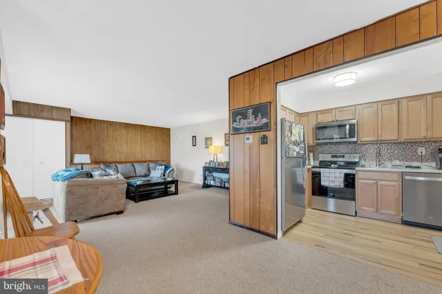 $175,000 | 275 Green Street, Unit 4I6, Edgewater Park, NJ 08010