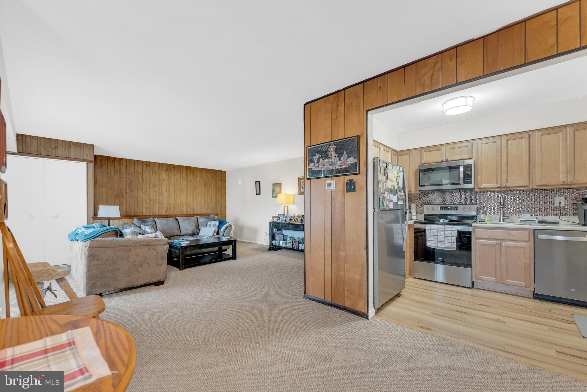 275 Green Street, Unit 4I6 Edgewater Park, NJ 08010 - Photo 5 of 12