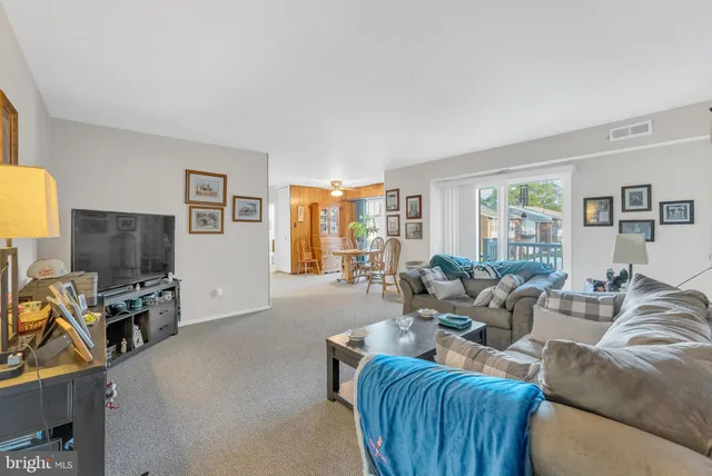 $175,000 | 275 Green Street, Unit 4I6, Edgewater Park, NJ 08010