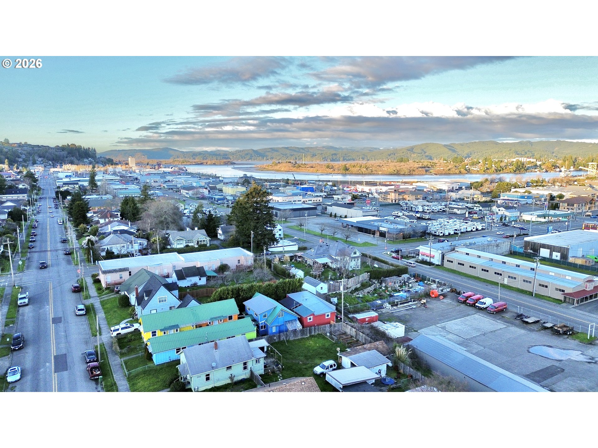 1032 South 4th Street Coos Bay, OR 97420 - Photo 32 of 44 a picture of city view