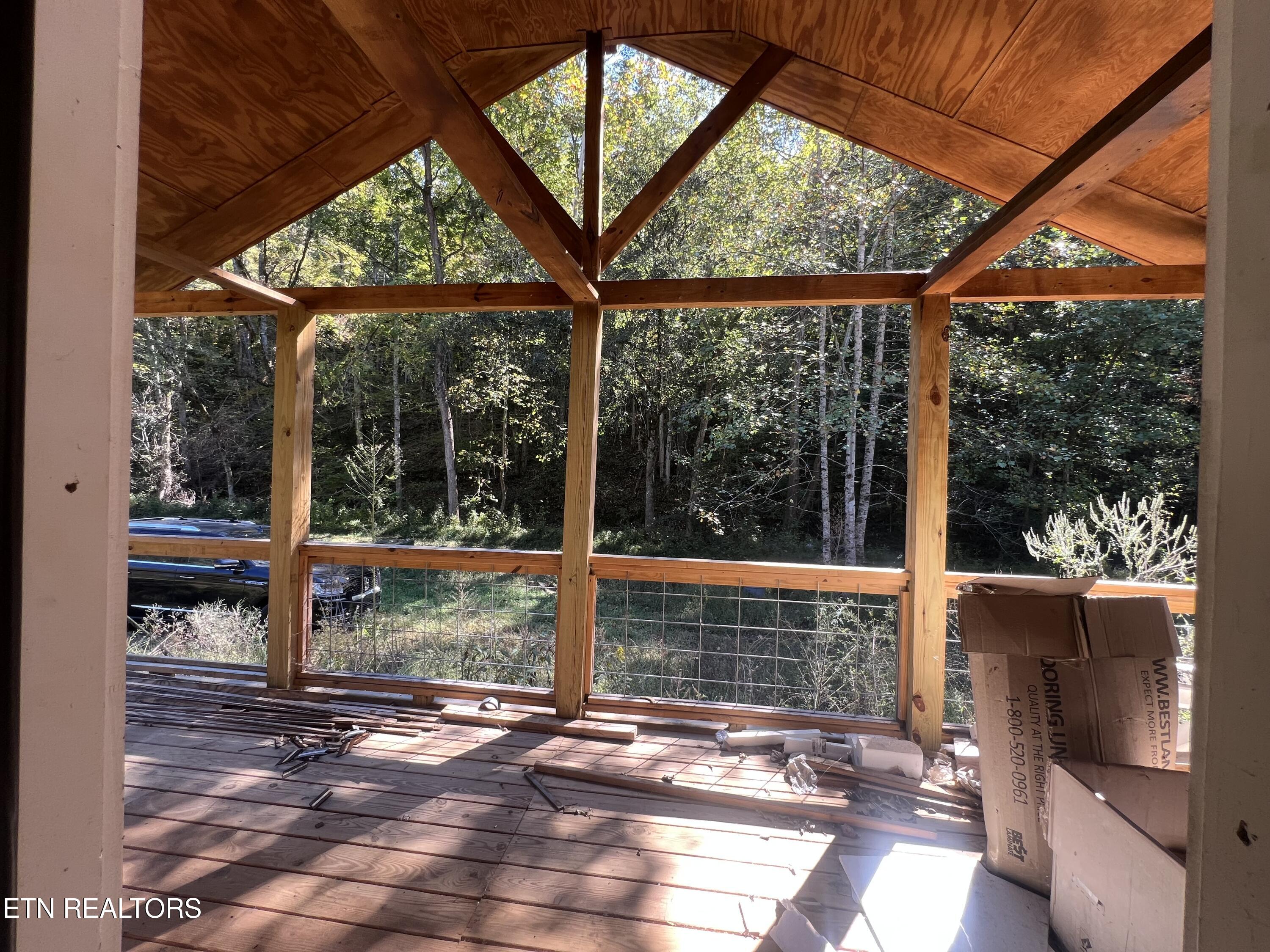 269 Mountain Mist Lane Del Rio, TN 37727 - Photo 2 of 18 IMG_7129