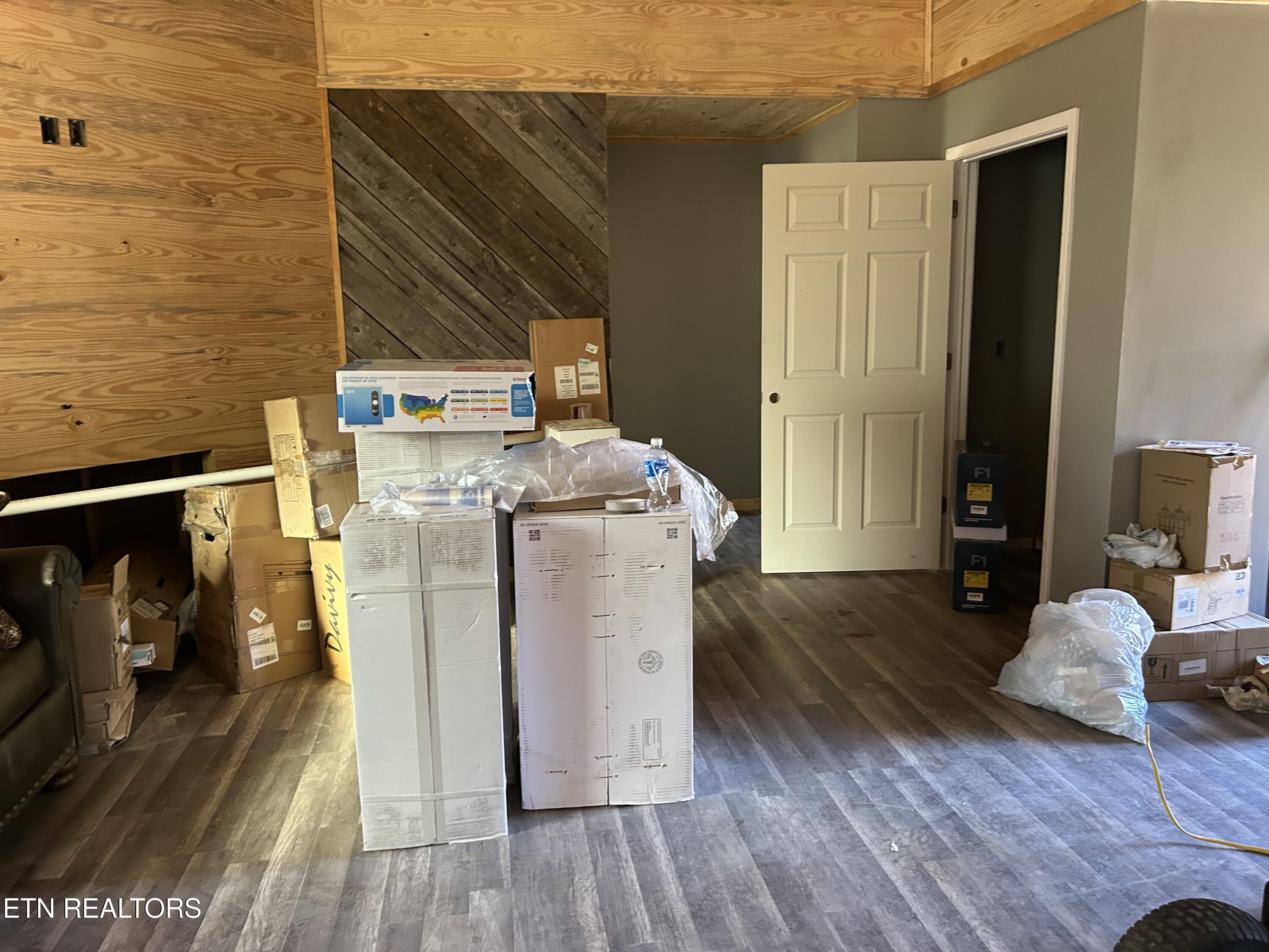 269 Mountain Mist Lane Del Rio, TN 37727 - Photo 4 of 18 DED51DB4-6E51-4007-BF98-C4669F3CE01C