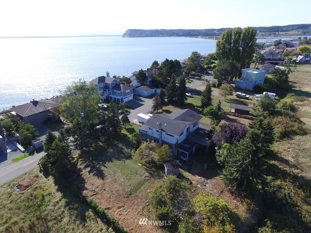 2551 Sunlight Beach Road Clinton, WA 98236 - Photo 14 of 18 Gallery Image 14