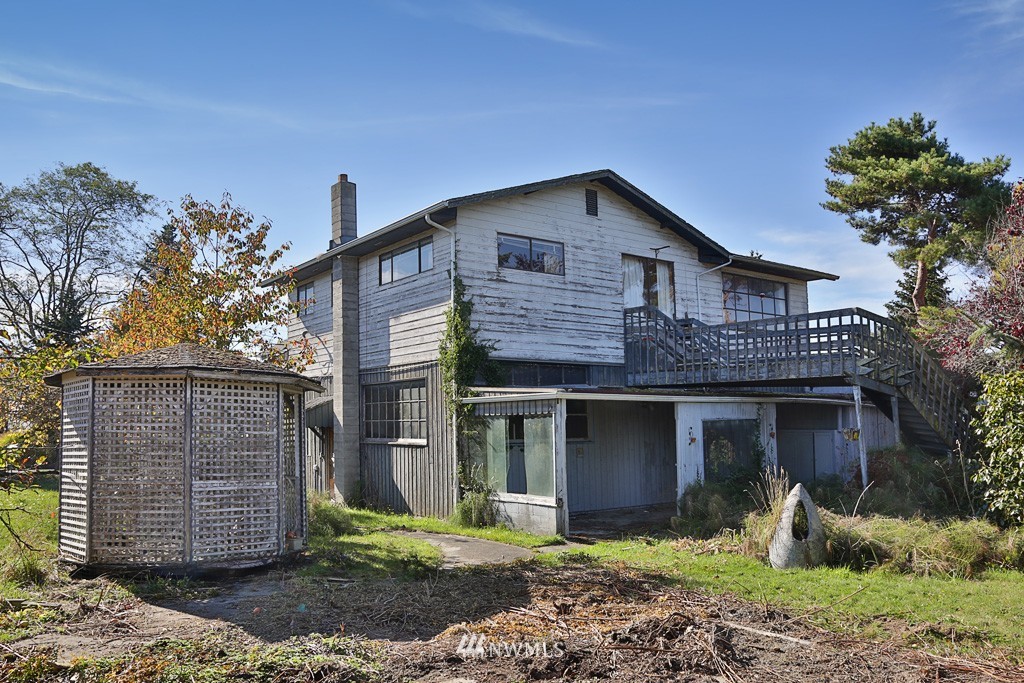 2551 Sunlight Beach Road Clinton, WA 98236 - Photo 10 of 18 Gallery Image 10