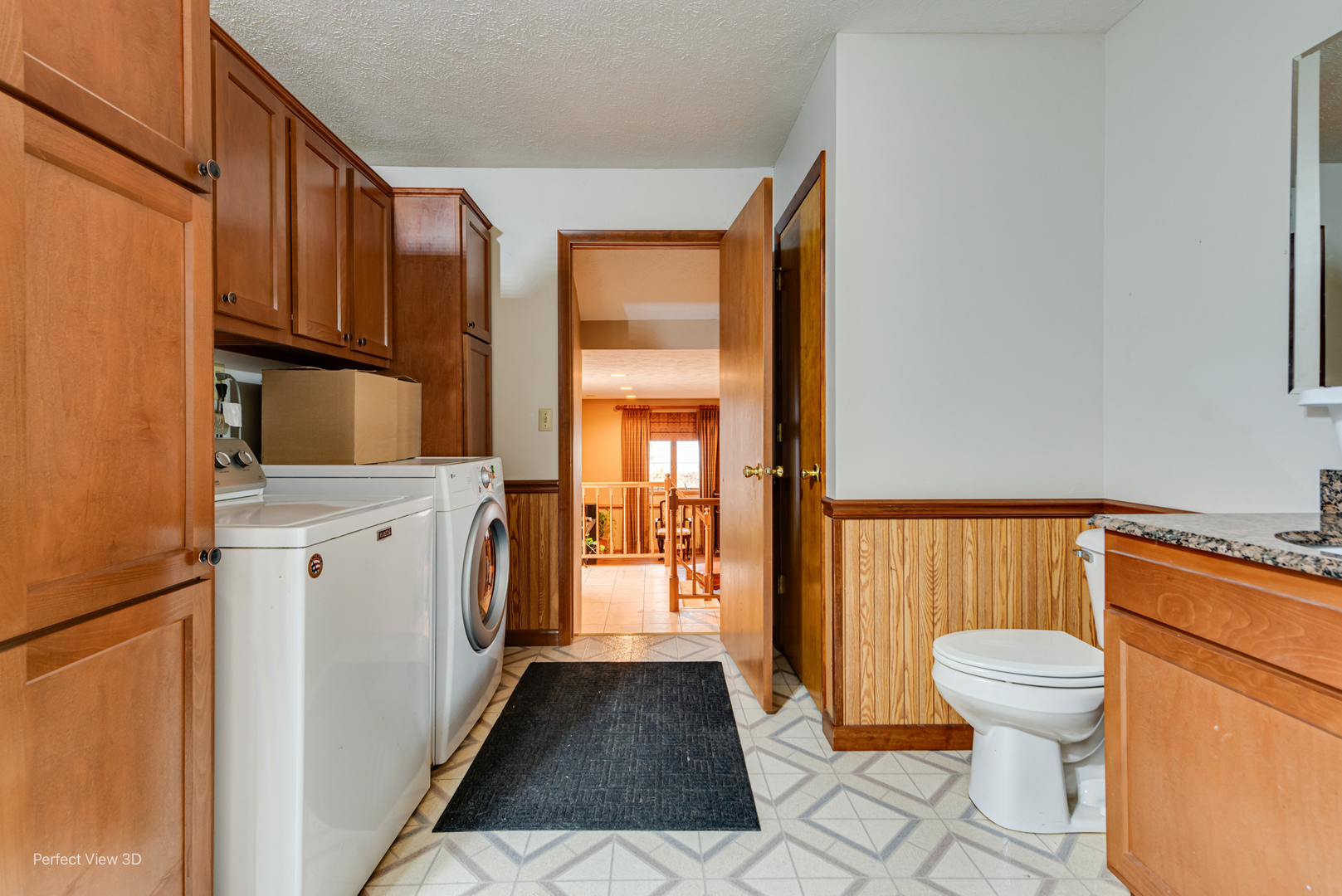 929 Lincoln Street Minonk, IL 61760 - Photo 6 of 26 a bathroom with a sink a toilet and a shower