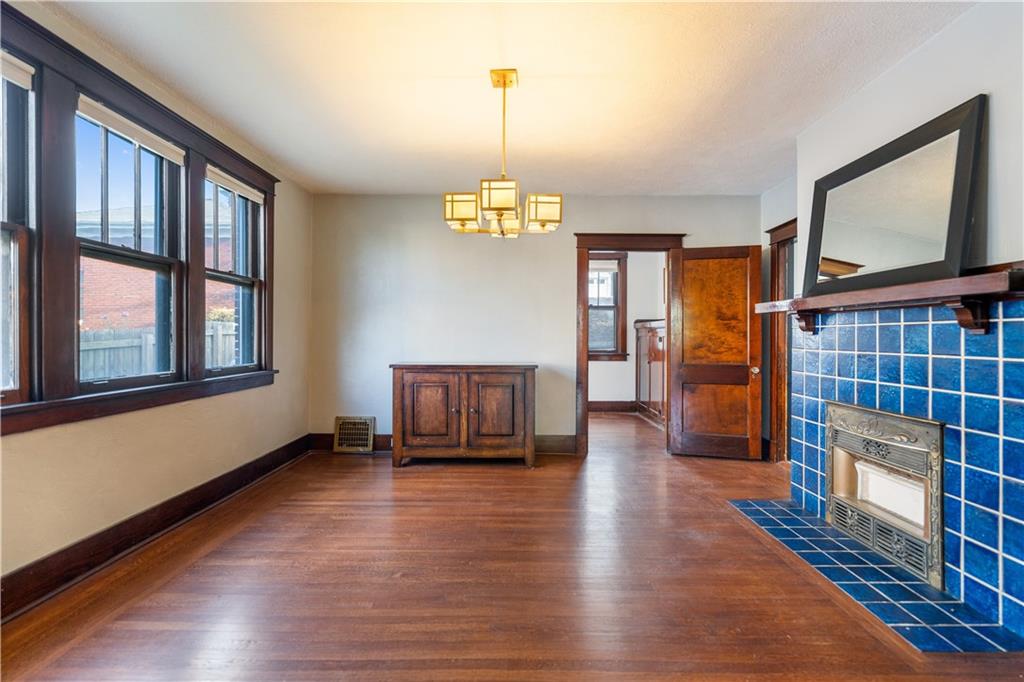 150 Marshall Avenue Pittsburgh, PA 15214 - Photo 6 of 36 Amazing fireplace tile