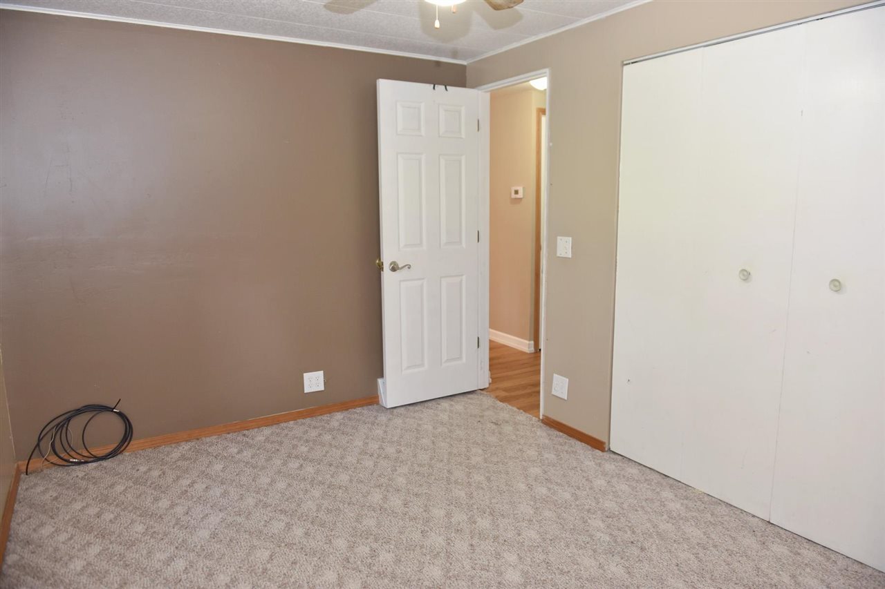 2209 South Nine Mile Road Kawkawlin, MI 48631 - Photo 14 of 27