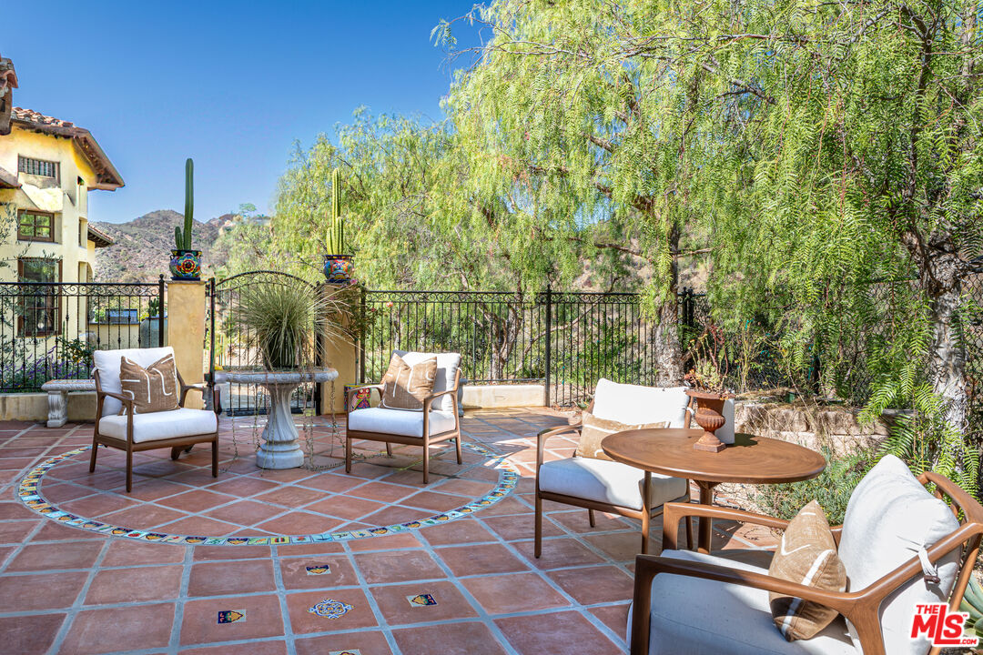 1101 Cold Canyon Road Calabasas, CA 91302 - Photo 40 of 60