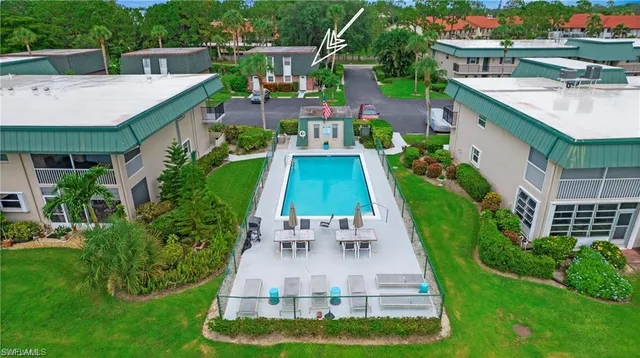 $1,600 | 600 Valley Stream Drive, Unit I, Naples, FL 34113