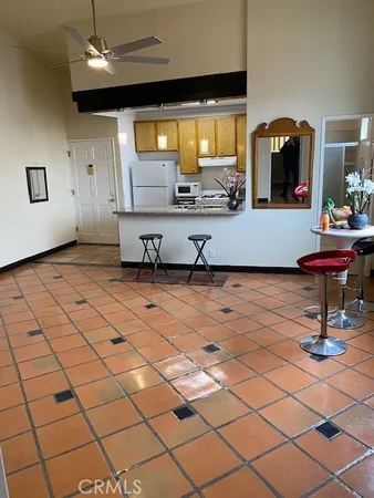 $2,880 | 1943 Vista Del Mar Avenue, Unit 7, Los Angeles, CA 90068