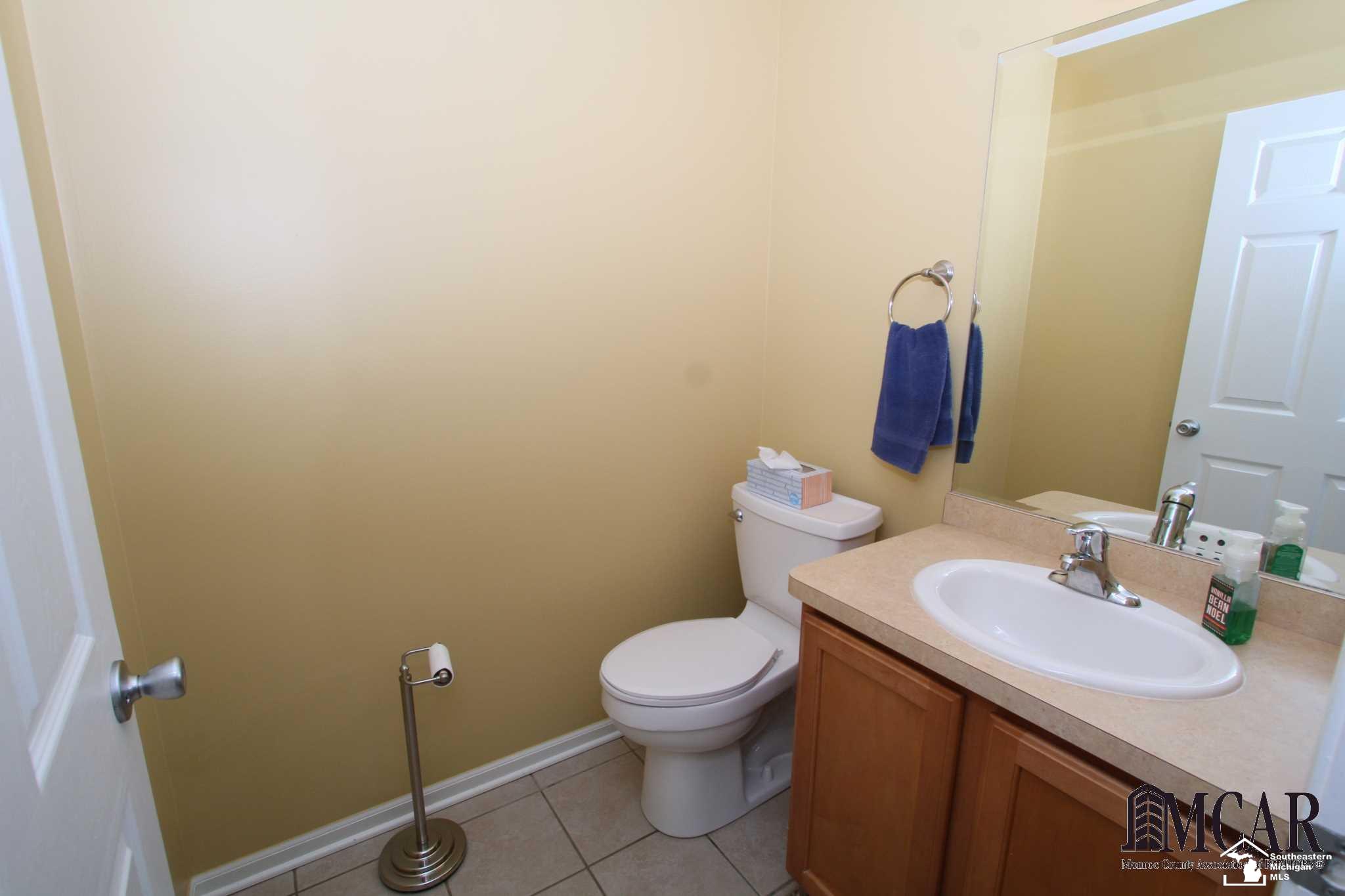 1651 Spaulding Road Monroe, MI 48162 - Photo 10 of 29 21466453-9.JPG