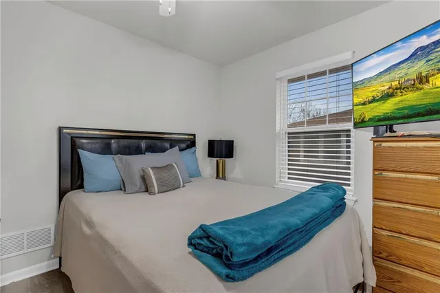 $296,999 | 5312 Woodland Avenue, Kansas City, MO 64110