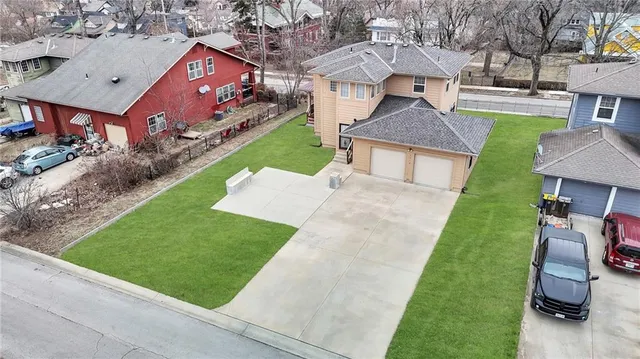 $296,999 | 5312 Woodland Avenue, Kansas City, MO 64110