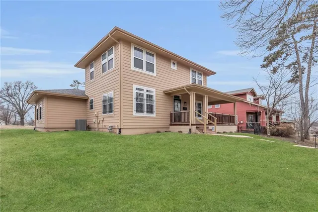 $296,999 | 5312 Woodland Avenue, Kansas City, MO 64110