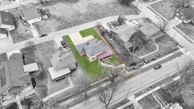 $296,999 | 5312 Woodland Avenue, Kansas City, MO 64110