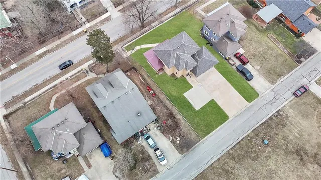 $296,999 | 5312 Woodland Avenue, Kansas City, MO 64110