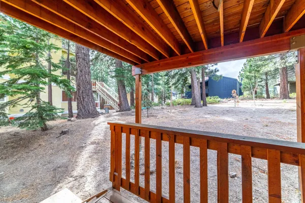 $1,650,000 | 254 Holiday Vista Drive, Mammoth Lakes, CA 93546